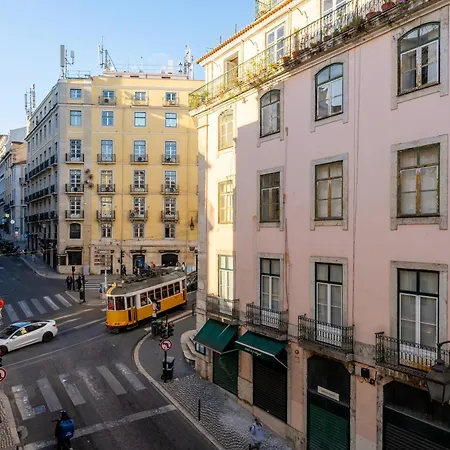 Whome Elegant City-center Flat Near Praca Do Comercio *